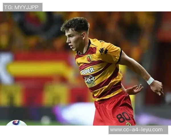 波兰媒体报道拜仁关注17岁边锋皮图谢夫斯基身价达1200万欧元