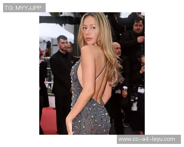 姆巴佩绯闻女友几周前与墨西哥女造型师传出恋情引发关注